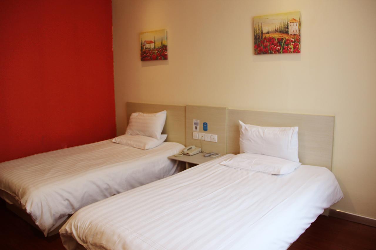 Hi Inn Shanghai Dahua 3 Road เซี่ยงไฮ้ ภายนอก รูปภาพ